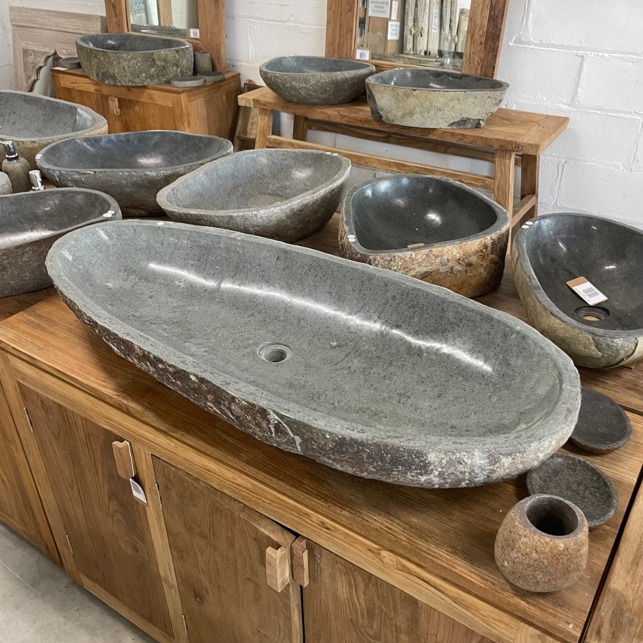 River stone basin – 106 x 48 x 15cm – Paradise Living Co.