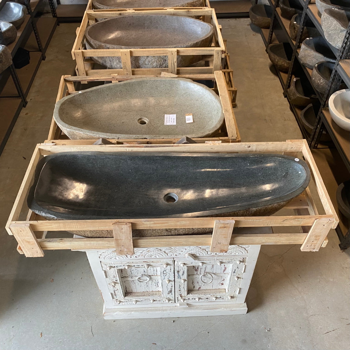 River stone basin – 104 x 42 x 15cm – Paradise Living Co.