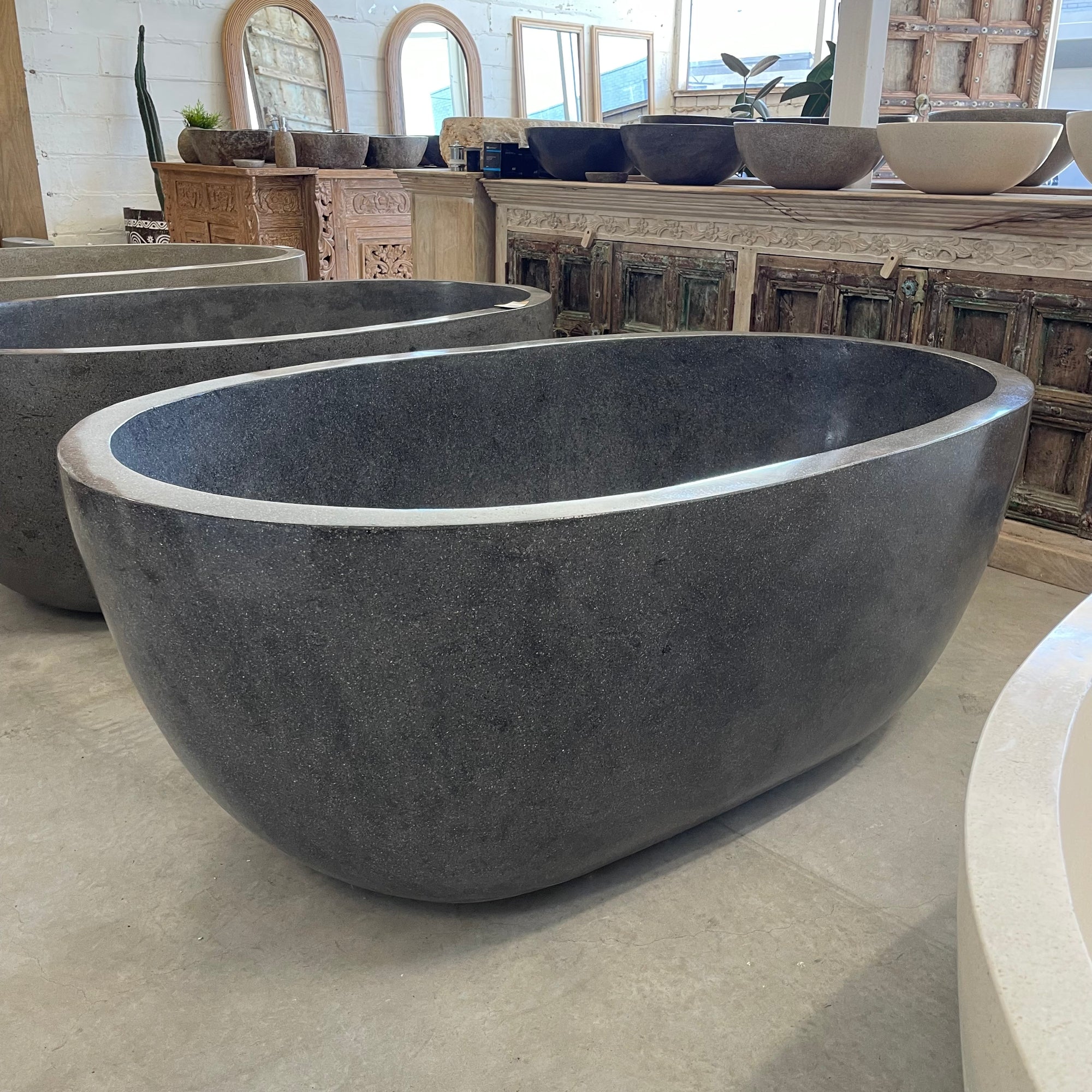 Freestanding Oval Terrazzo Stone Bath 1500mm – Dark Grey | Handmade