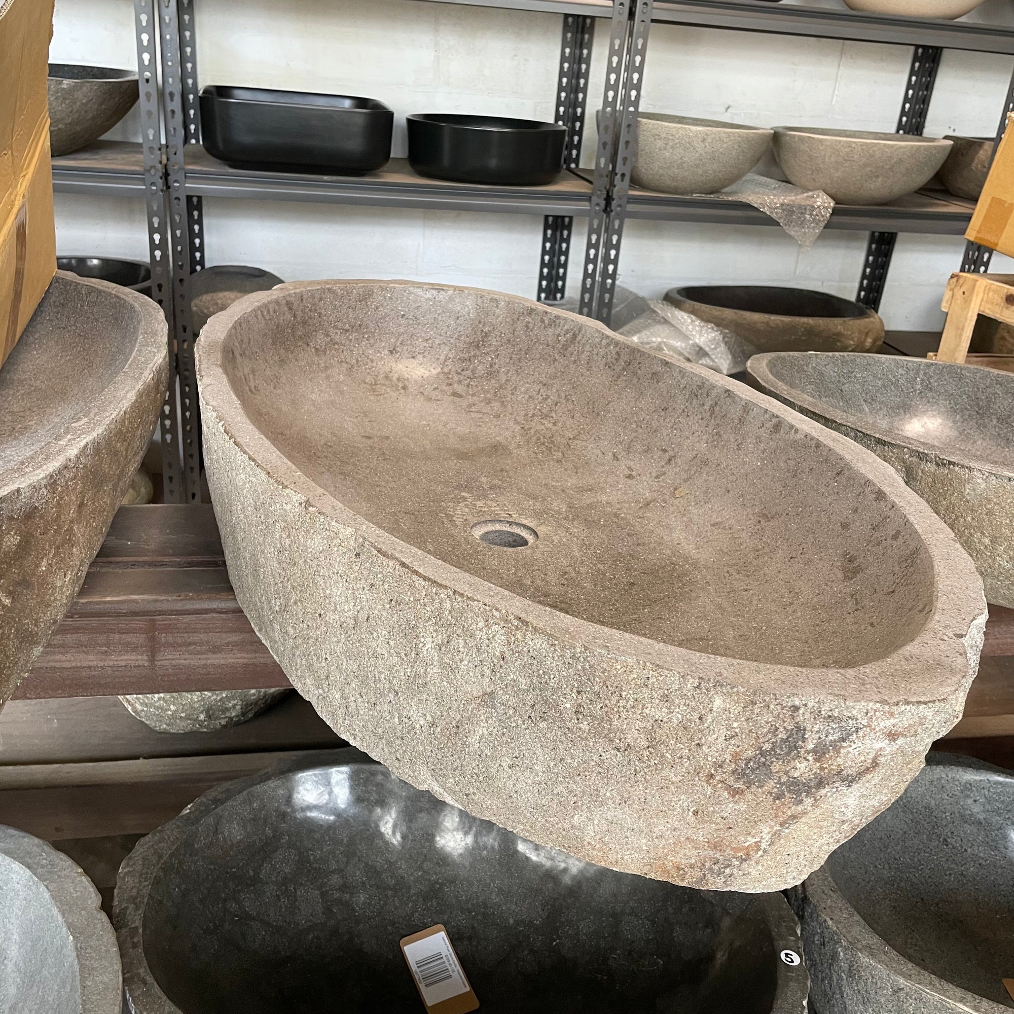 River stone basin – 96 x 52 x 15cm – Paradise Living Co.