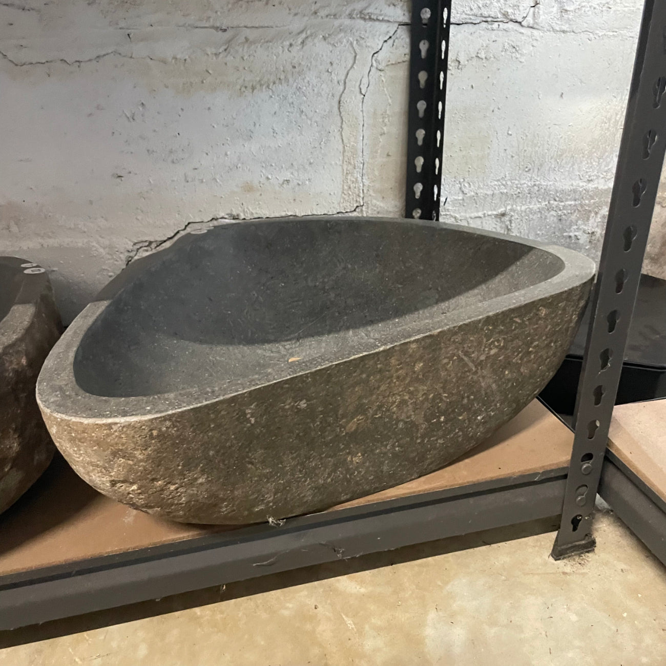 River stone basin – 50 x 41 x 15cm – Paradise Living Co.