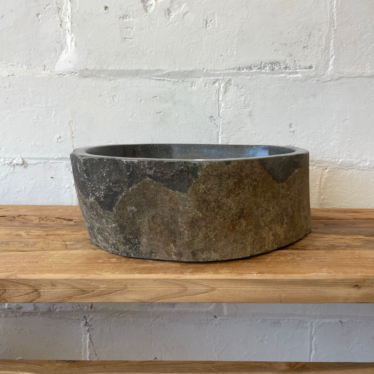 River stone basin – 42 x 38.5 x 15.5cm – Paradise Living Co.