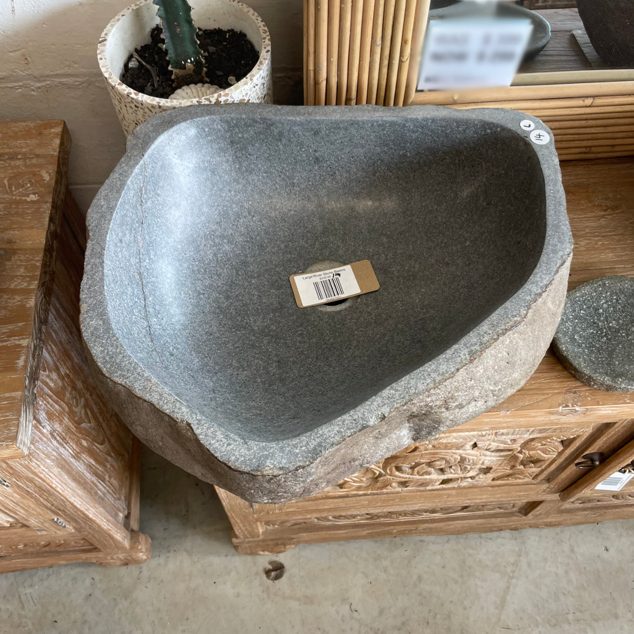 River stone basin – 45 x 38.5 x 16cm – Paradise Living Co.