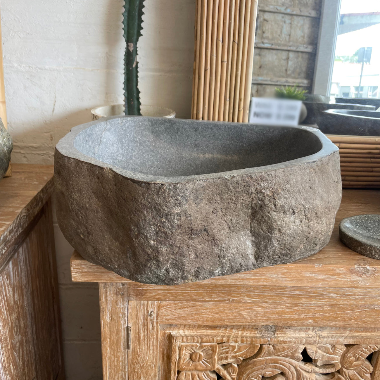 River stone basin – 45 x 38.5 x 16cm – Paradise Living Co.