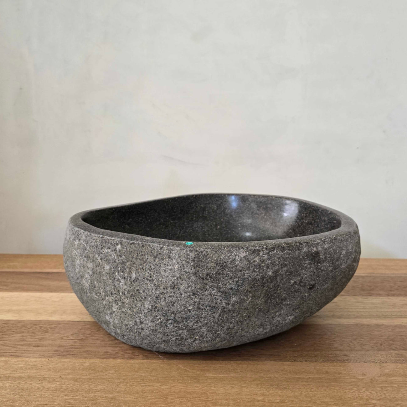River stone basin – 41.5 x 38.4cm – Paradise Living Co.