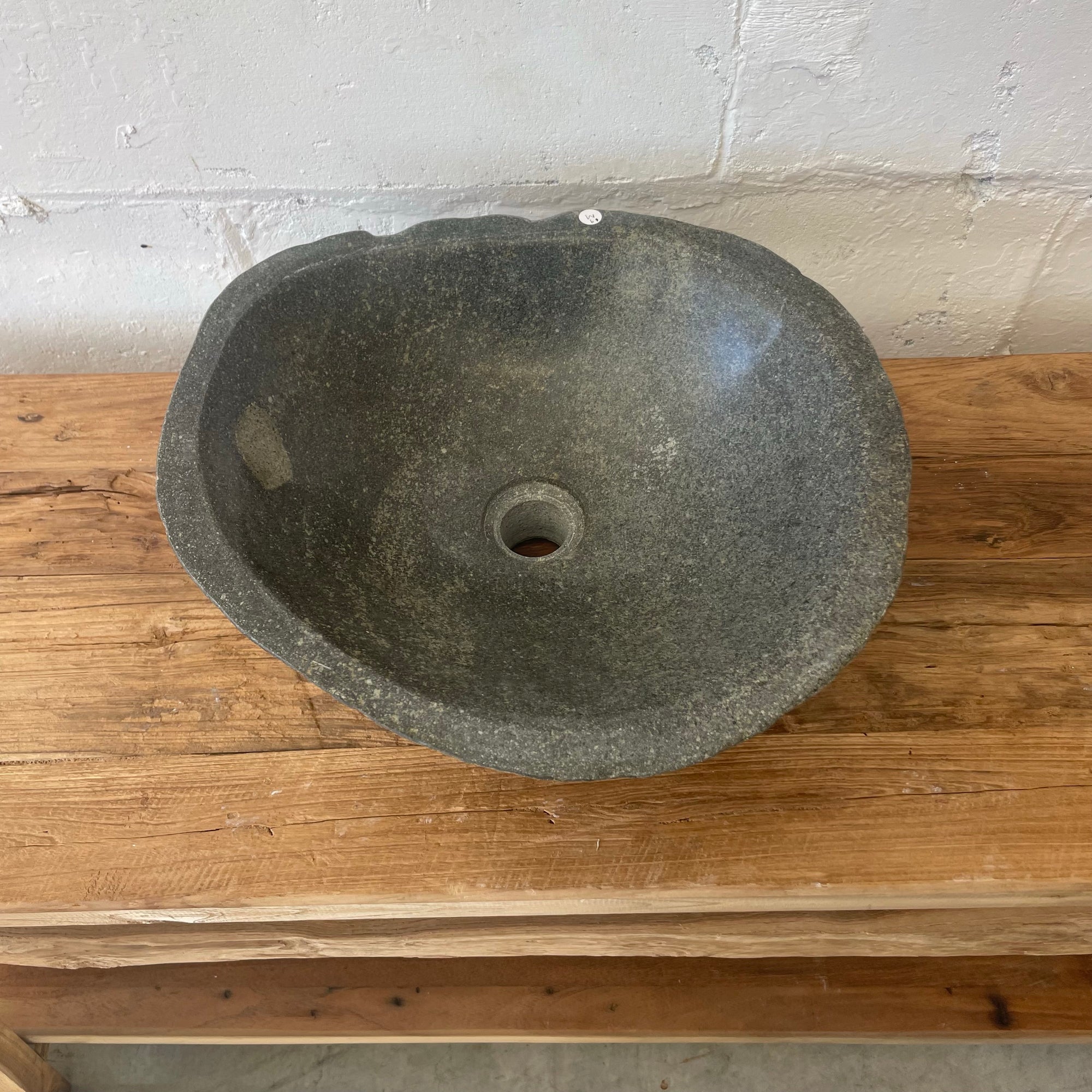 River stone basin – 45 x 38 x 16cm – Paradise Living Co.