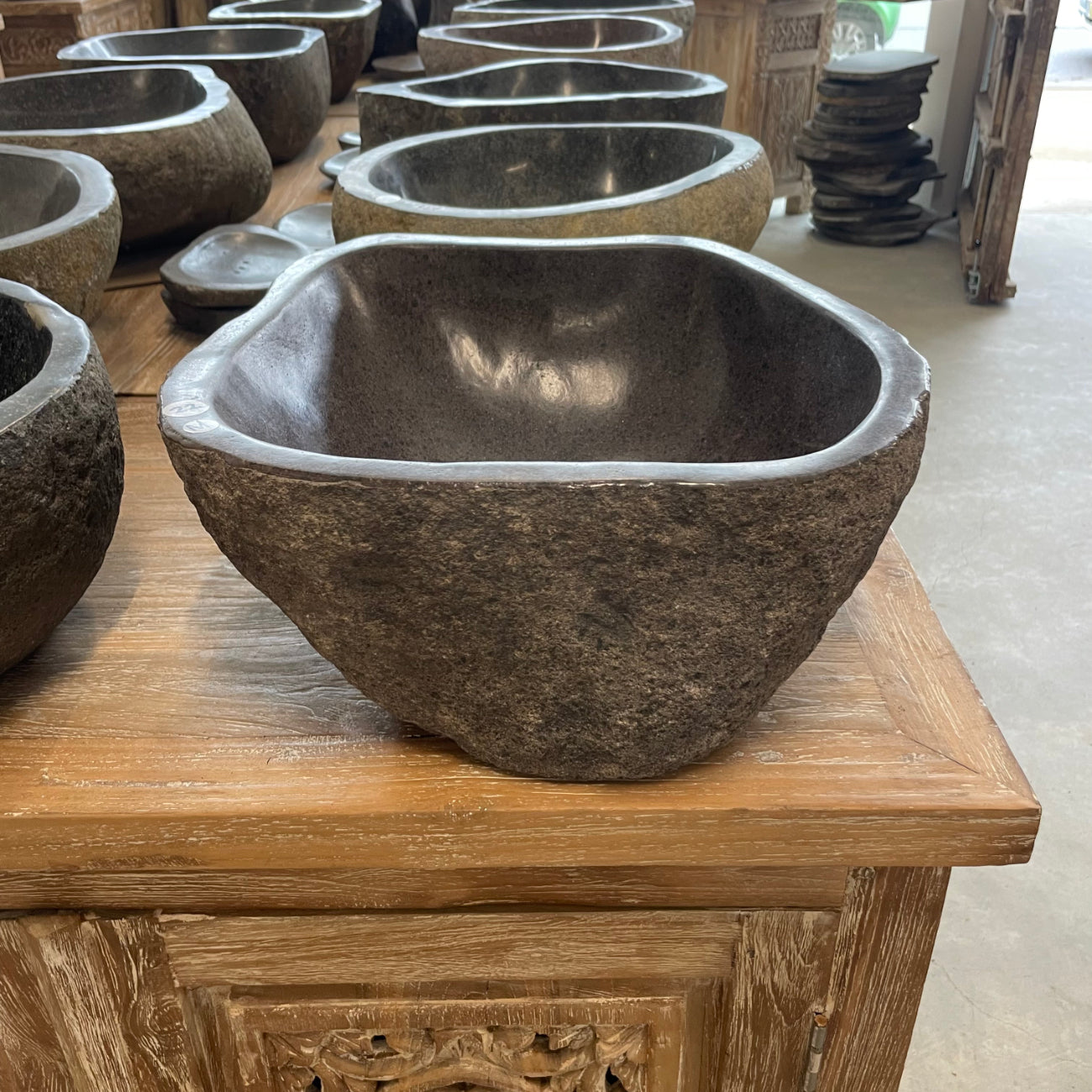 River stone basin – 35.5 x 34.5 x 15cm – Paradise Living Co.