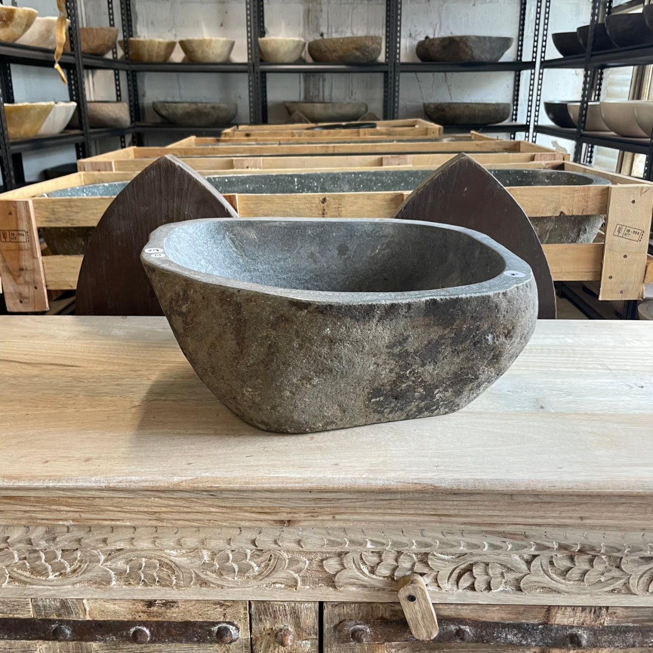 River stone basin – 41 x 35.5 x 15cm – Paradise Living Co.
