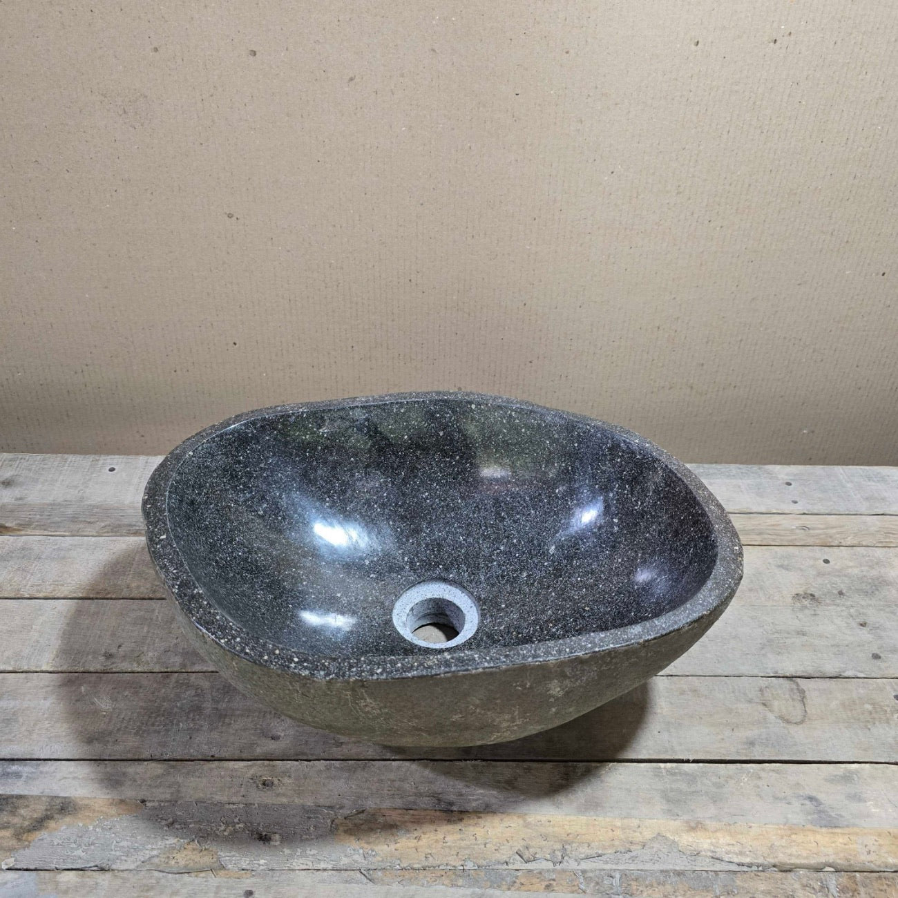 River stone basin – 39 x 29cm – Paradise Living Co.