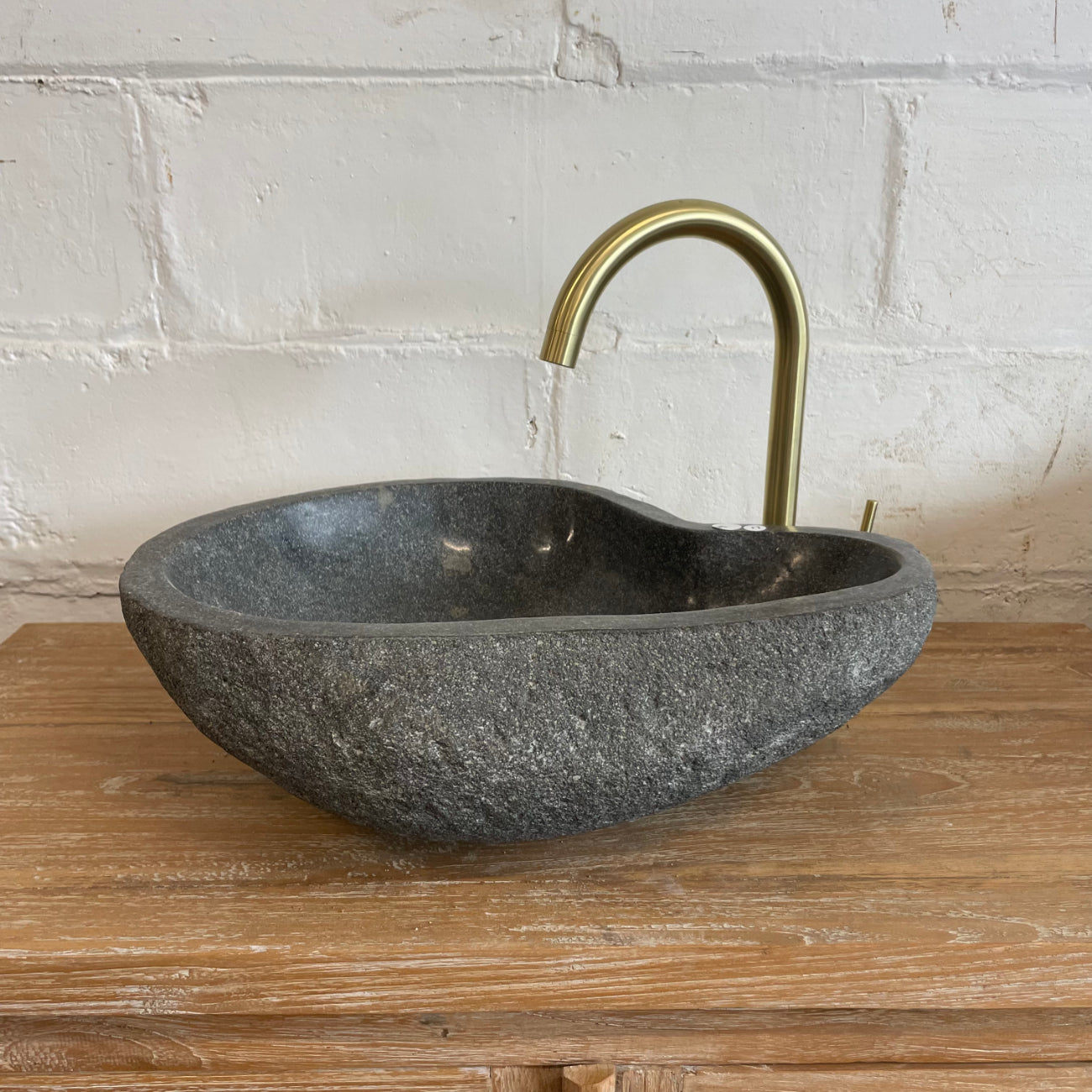 River stone basin – 47 x 37 x 15cm – Paradise Living Co.