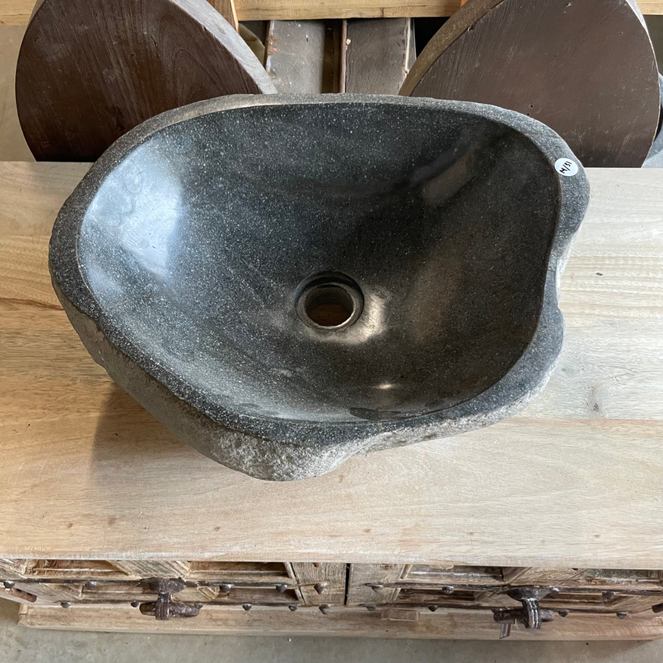 River stone basin – 43 x 33.5 x 14.5cm – Paradise Living Co.