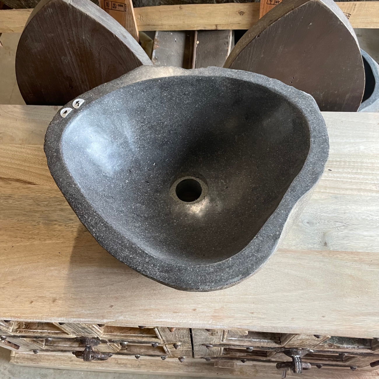 River stone basin – 40.5 x 36 x 16.5cm – Paradise Living Co.