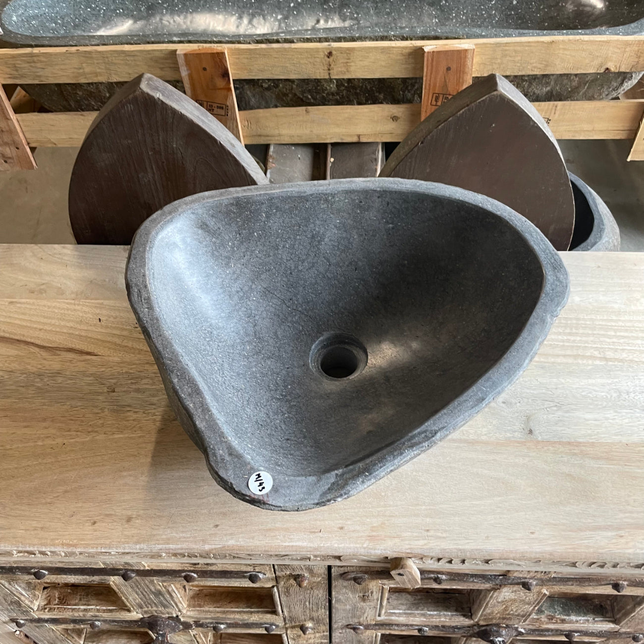 River stone basin – 45 x 39 x 16cm – Paradise Living Co.