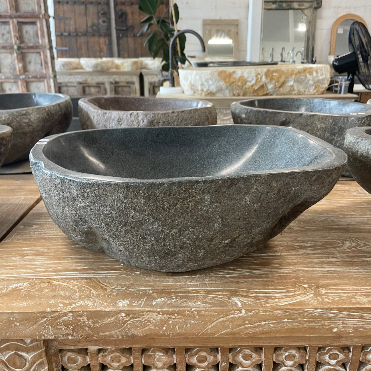 River stone basin – 42 x 32 x 15.5cm – Paradise Living Co.