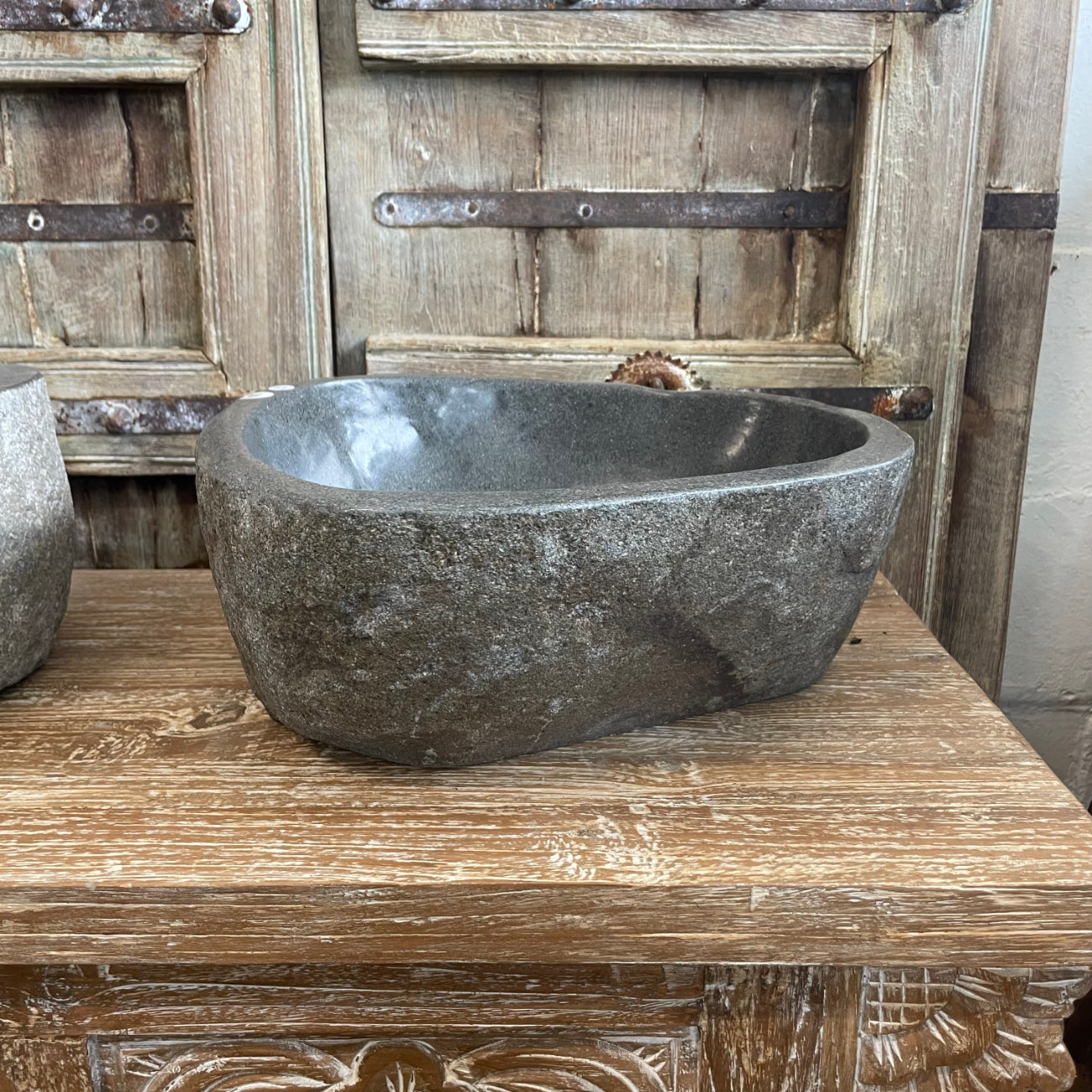 River stone basin – 36 x 34.5 x 15cm – Paradise Living Co.