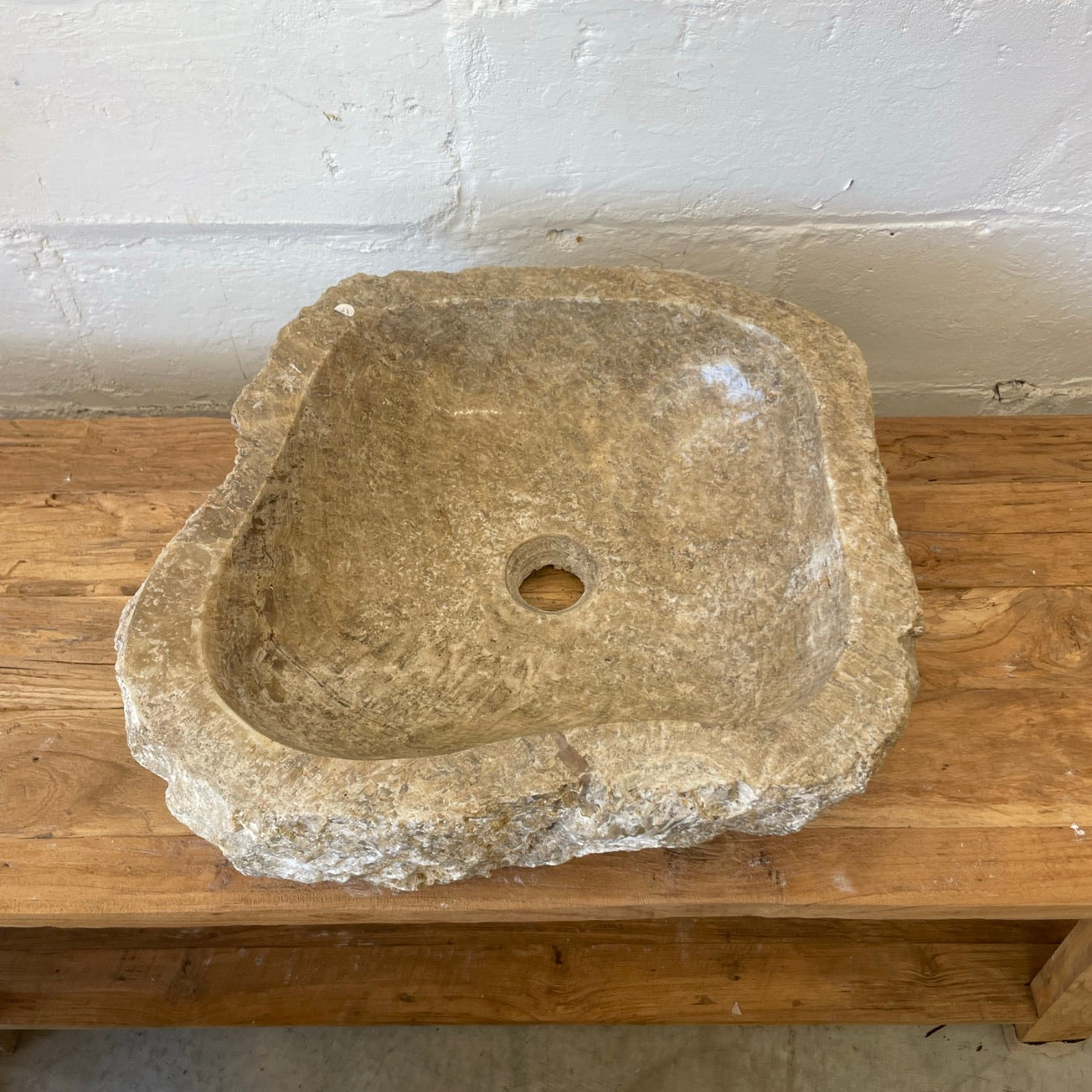 Onyx stone basin – 48 x 42 x 15.3cm – Paradise Living Co.