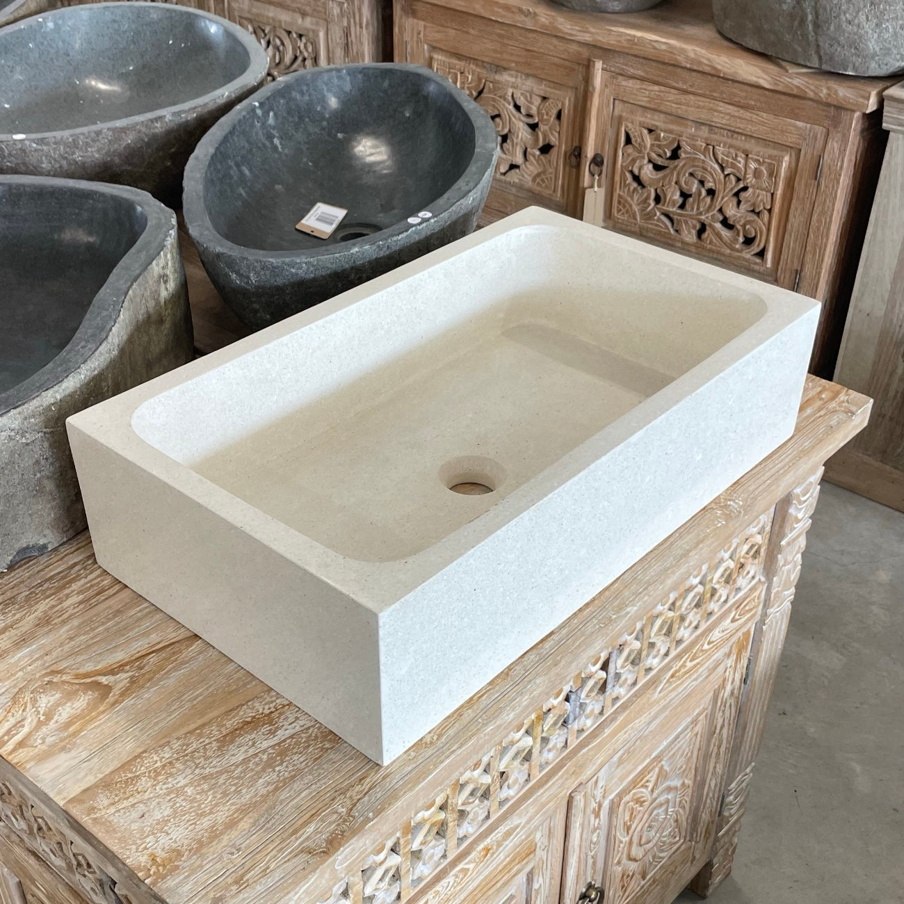 Concrete terrazzo stone basin – rectangle – 60 x 35 x 15cm – Paradise Living Co.