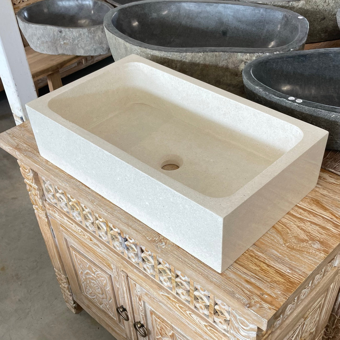 Concrete terrazzo stone basin – rectangle – 60 x 35 x 15cm – Paradise Living Co.