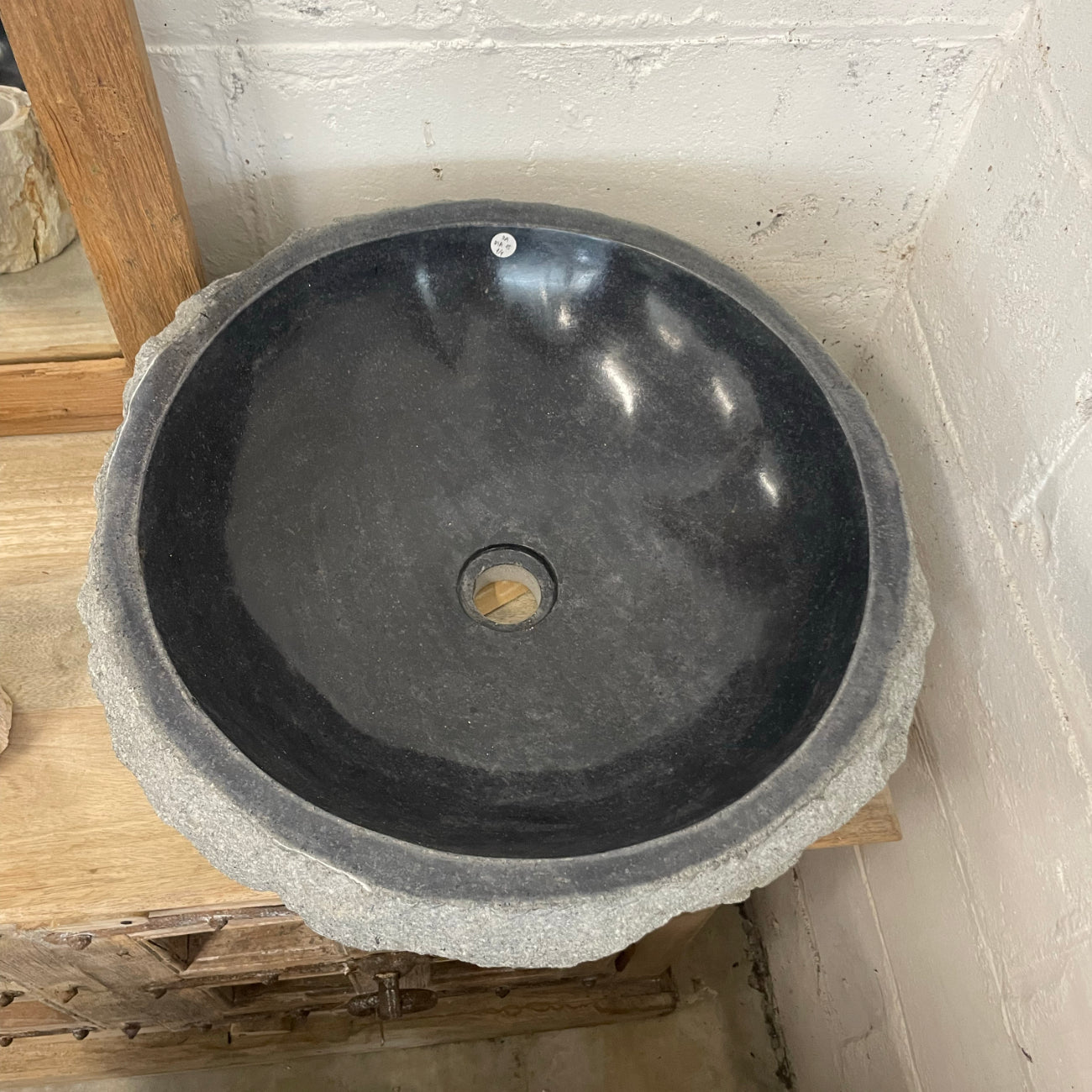 Chisel andesite stone basin – round – 45cm diameter – Paradise Living Co.