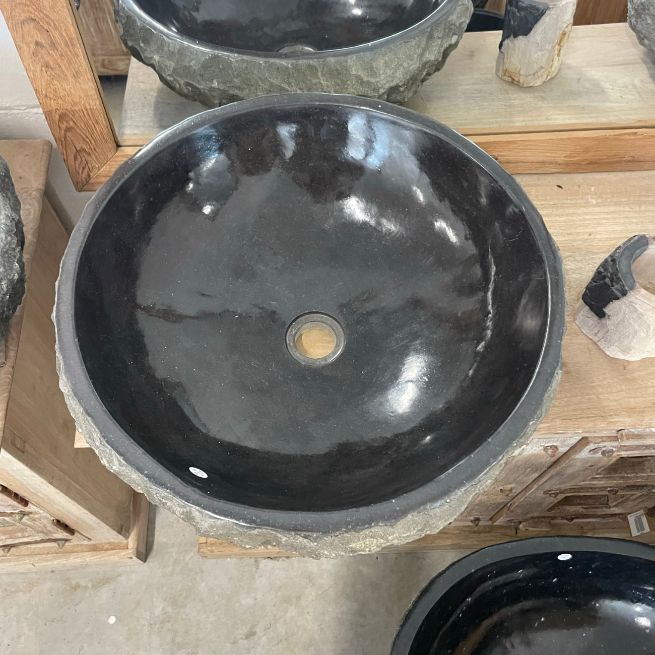 Chisel andesite stone basin – round – 45cm diameter – Paradise Living Co.
