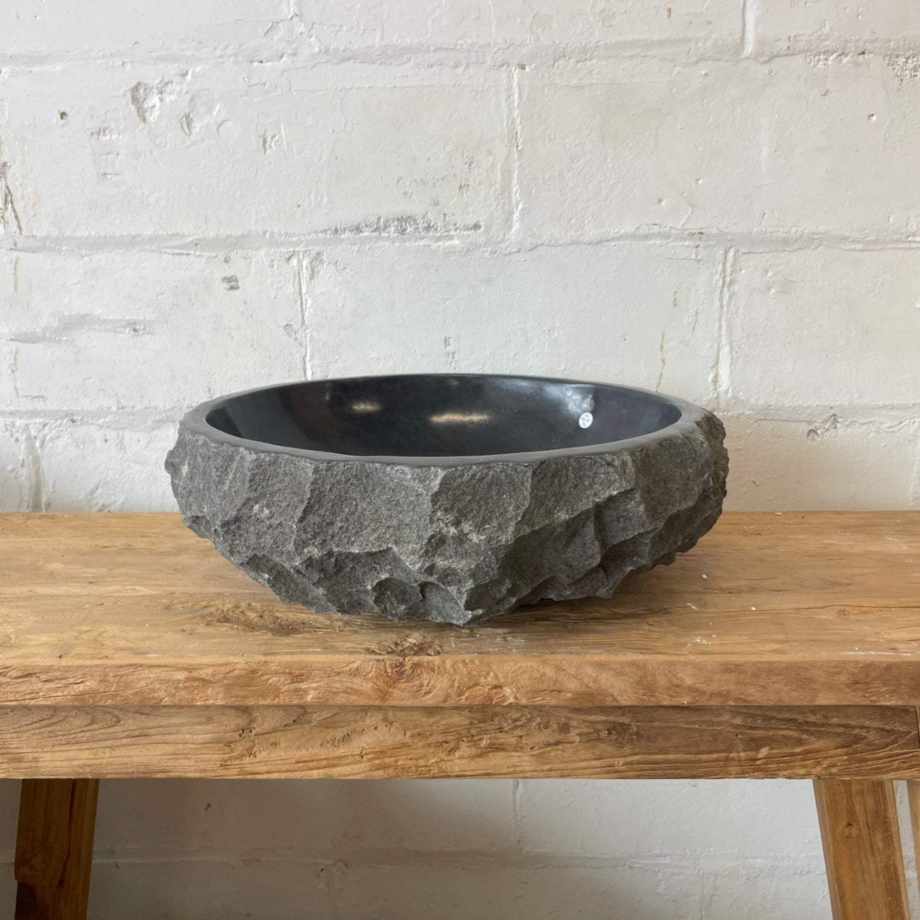 Chisel andesite stone basin – round – 45cm diameter – Paradise Living Co.