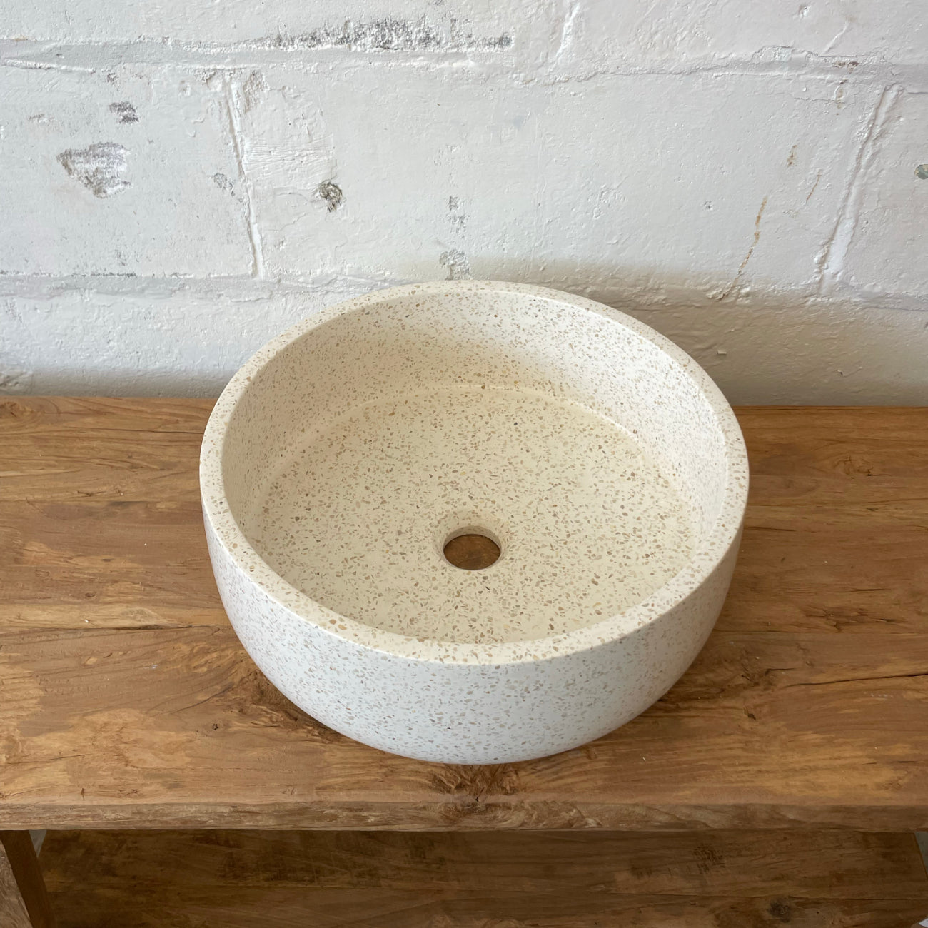 Concrete terrazzo stone basin – round – Paradise Living Co.