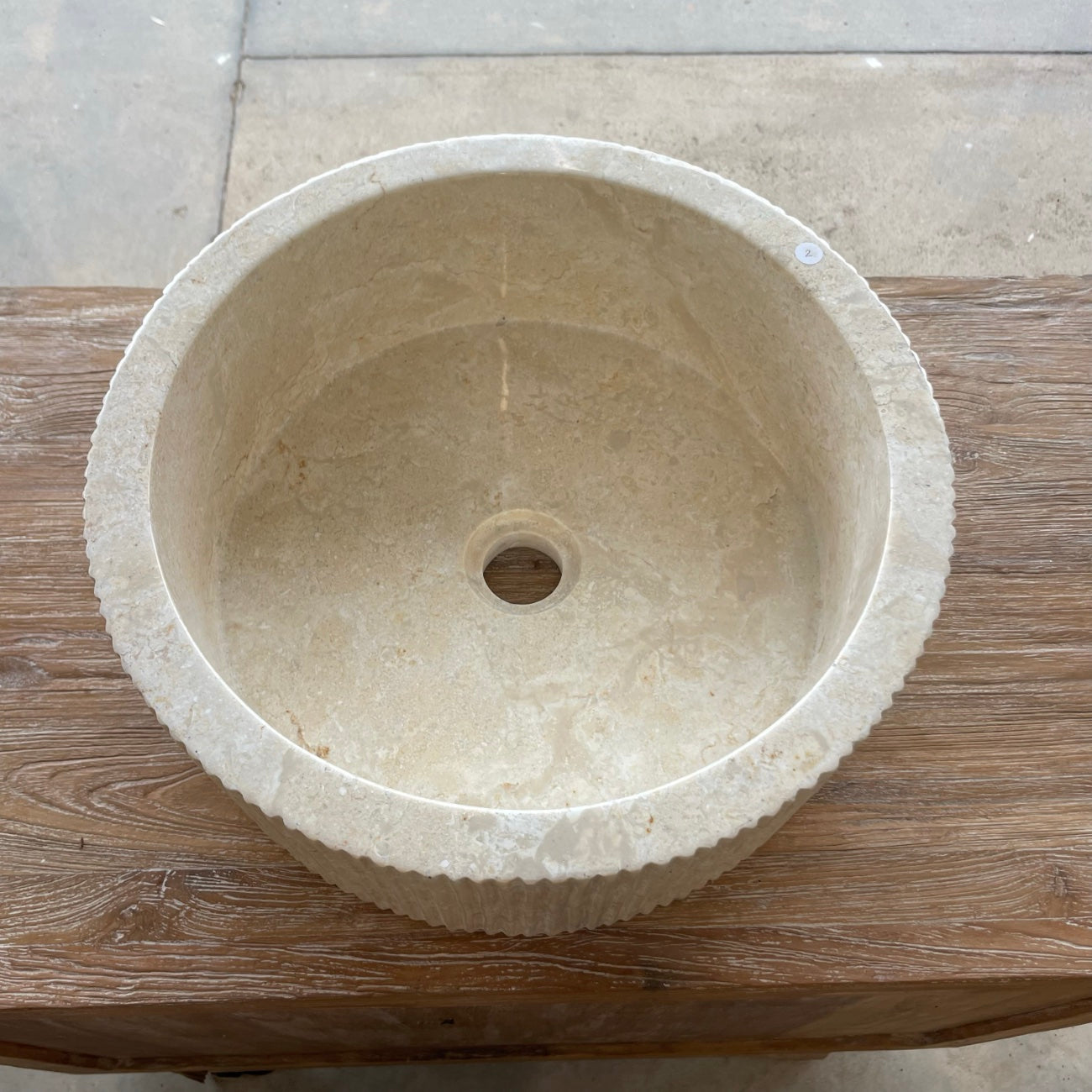 Ribbed marble stone basin – round – Paradise Living Co.