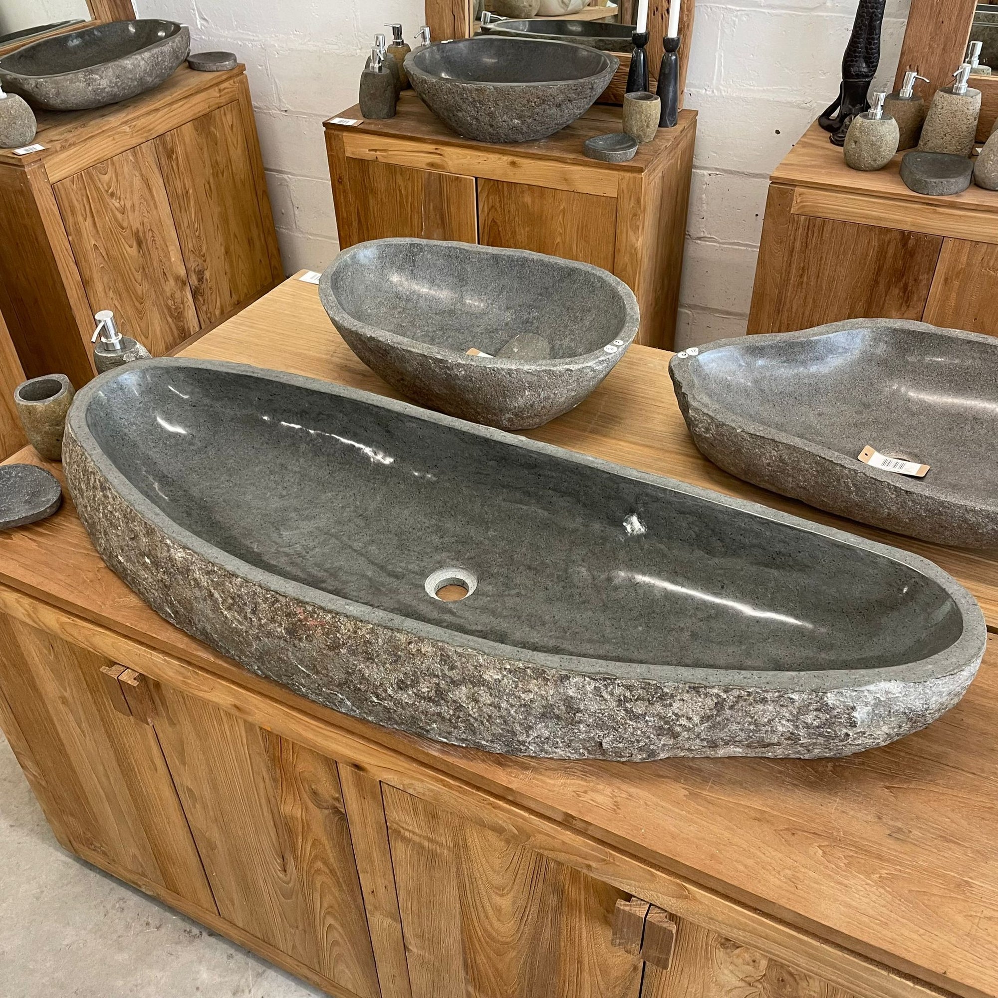 River stone basin – 120 x 40 x 15cm – Paradise Living Co.