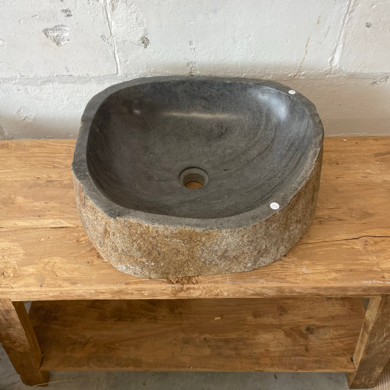 River stone basin – 47.5 x 42 x 15cm – Paradise Living Co.