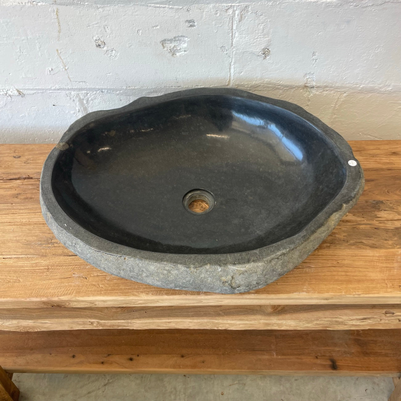 River stone basin – 61 x 46 x 15cm – Paradise Living Co.