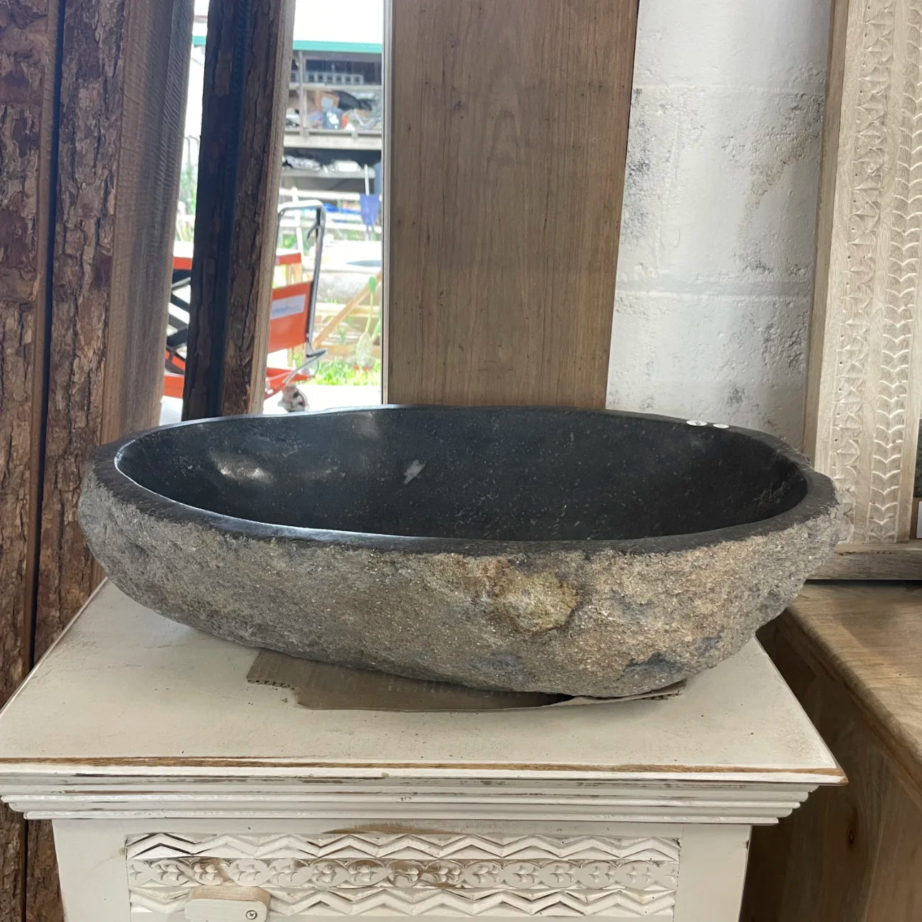 River stone basin – 61 x 39 x 16cm – Paradise Living Co.