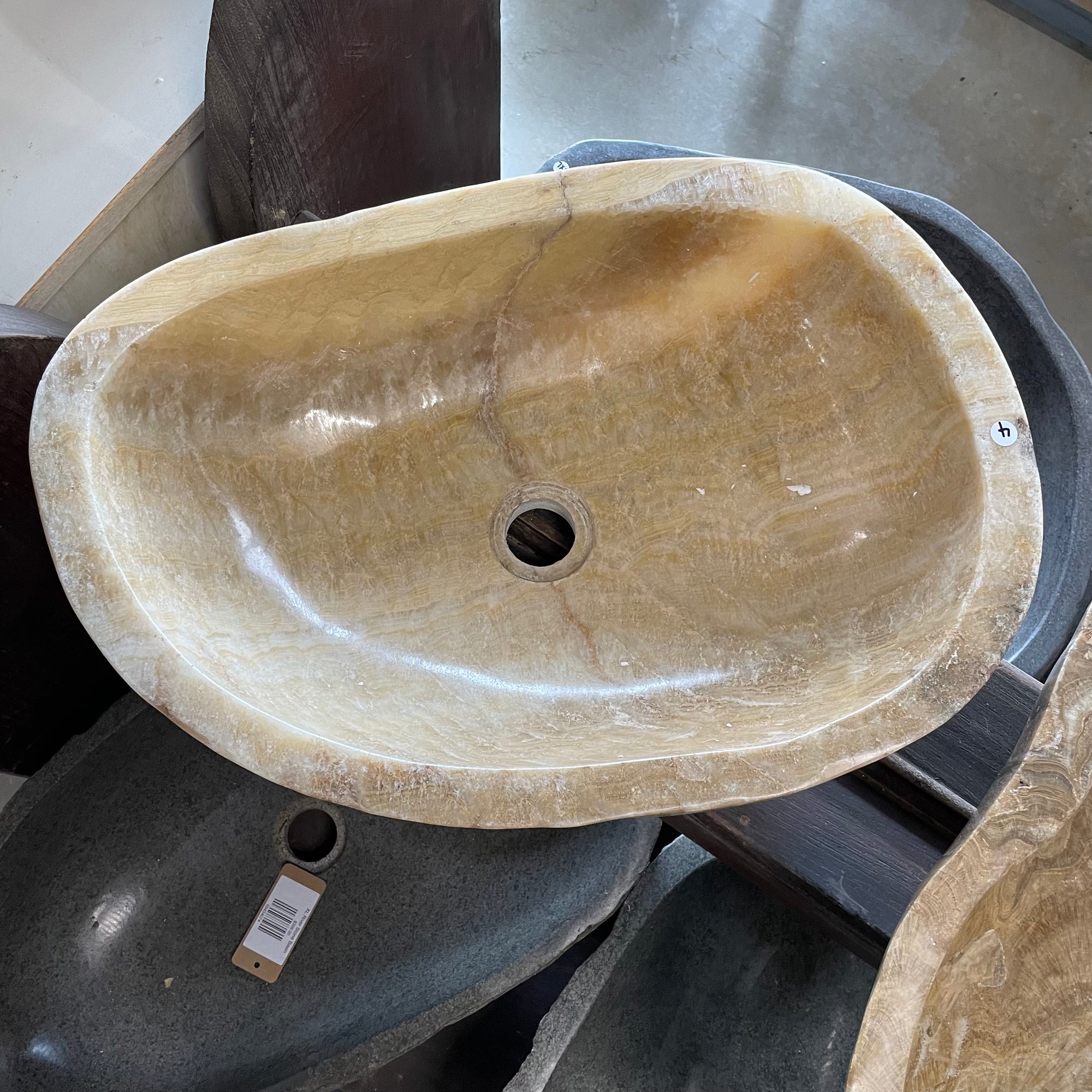 Polished onyx stone basin – oval – Paradise Living Co.