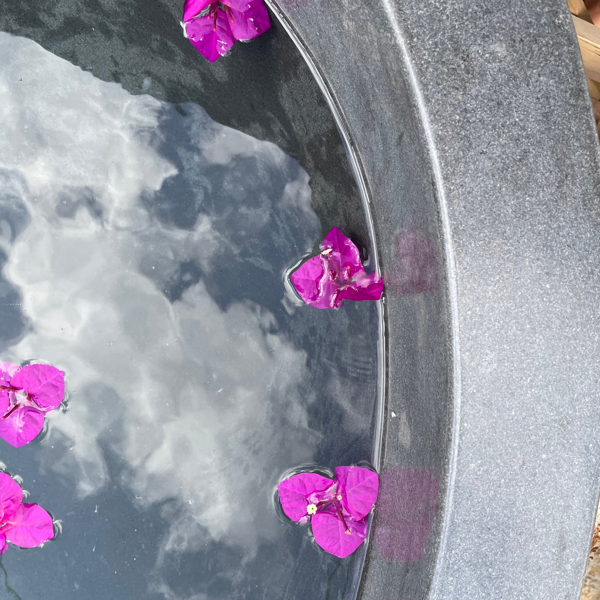 Oval Full Polished Natural Stone Bath | Made to Order
