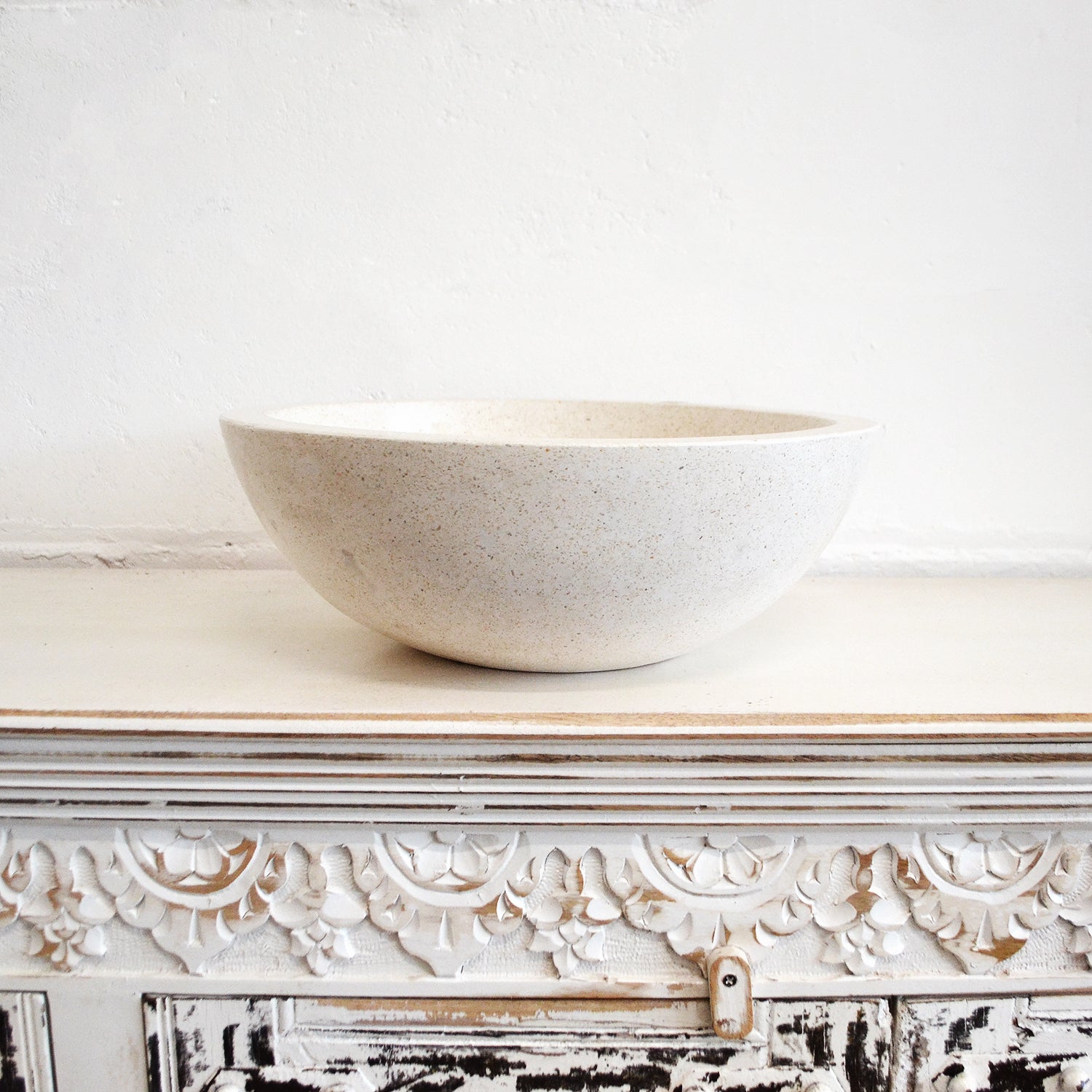 Concrete terrazzo stone basin – round – 40 x 40 x 15 x 3.5cm – Paradise Living Co.