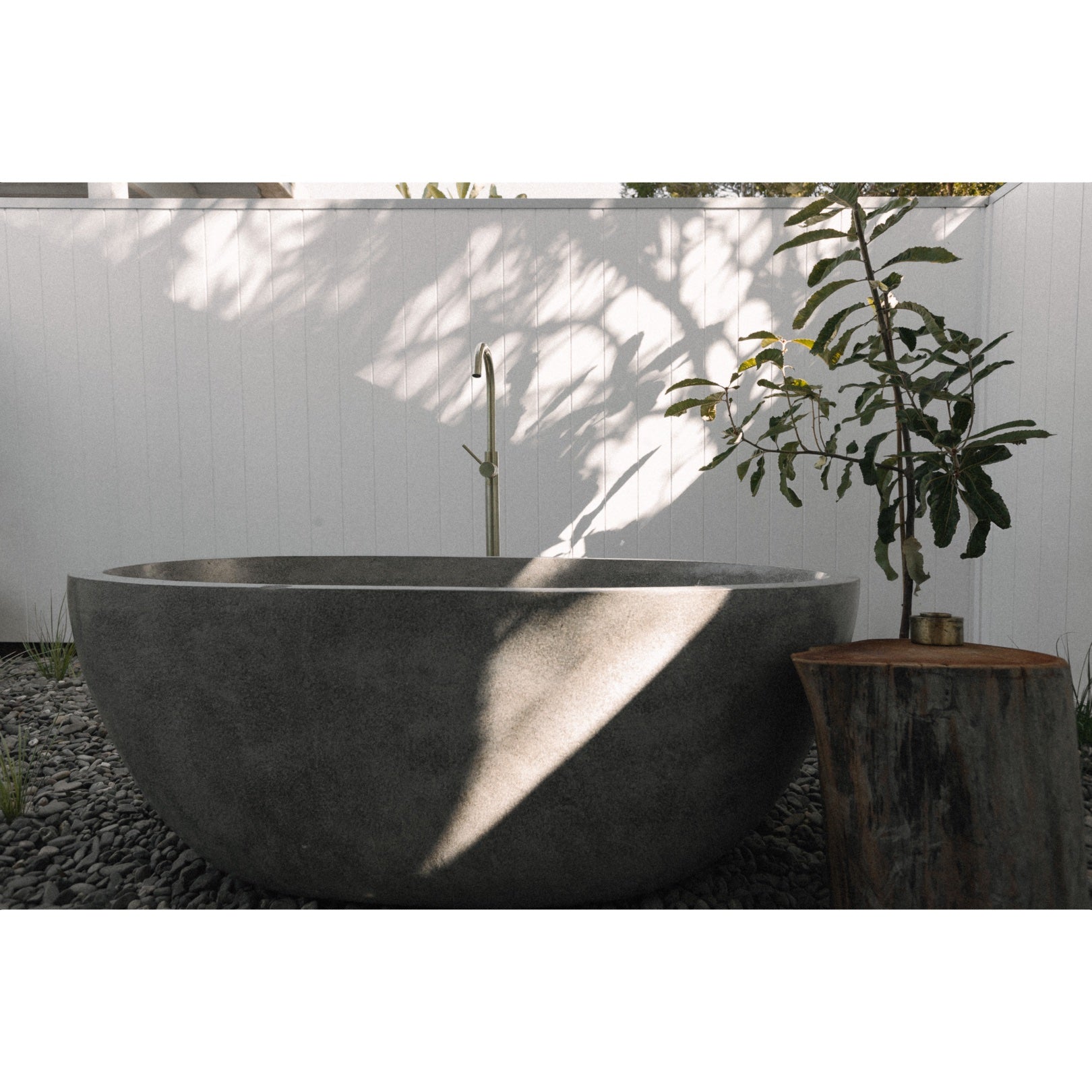 Freestanding Oval Terrazzo Stone Bath 1500mm – Light Grey | Handmade